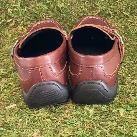 Kenneth Cole Loafers Size: 02