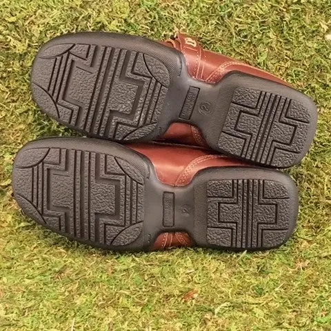Kenneth Cole Loafers Size: 02